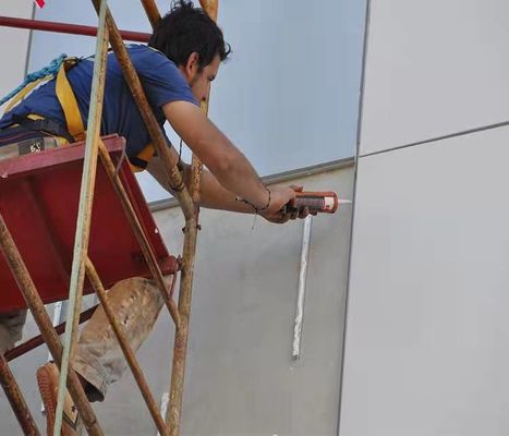 Nilai Tinggi 300ml Silicone Sealant Tahan Air Untuk Cladding